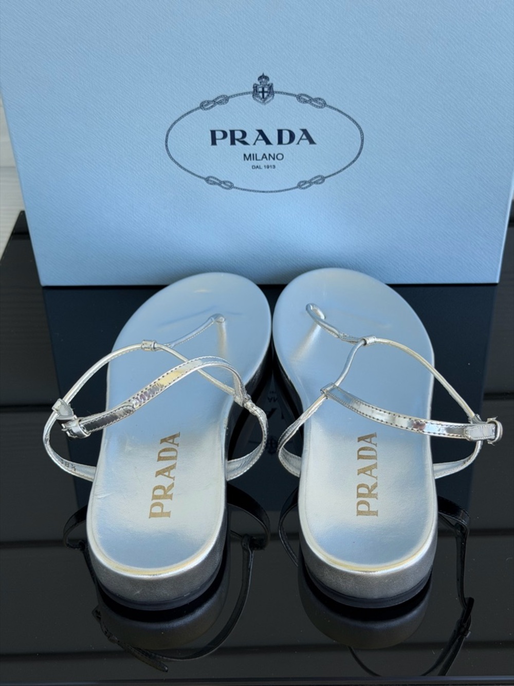 Prada Metallic Silver T-Strap Flat Sandals Size 38.5 Made In Italy new w/defects - Picture 5 of 11